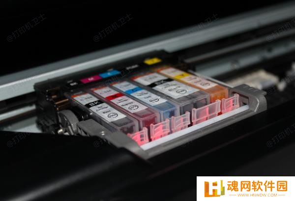 检查墨盒或碳粉盒