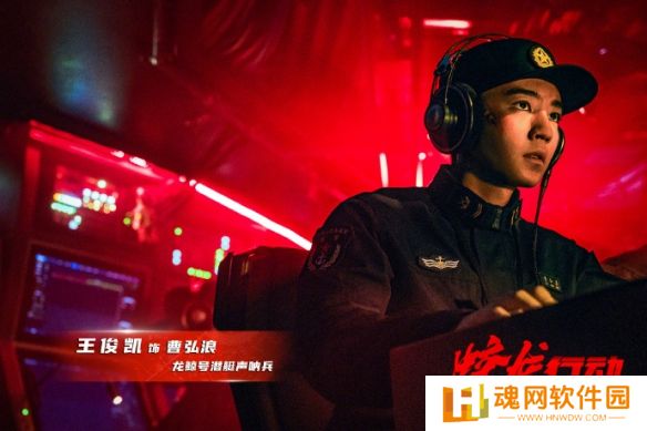 《蛟龙行动》震撼剧照来袭：蛟龙小队深陷火海，与敌人短兵相接