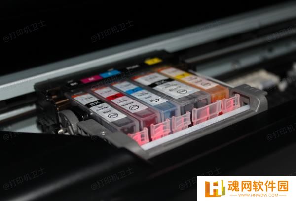 检查墨盒是否安装到位