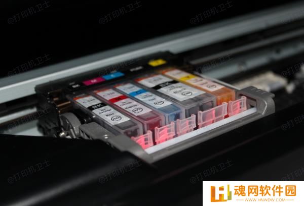 检查打印机墨盒或硒鼓